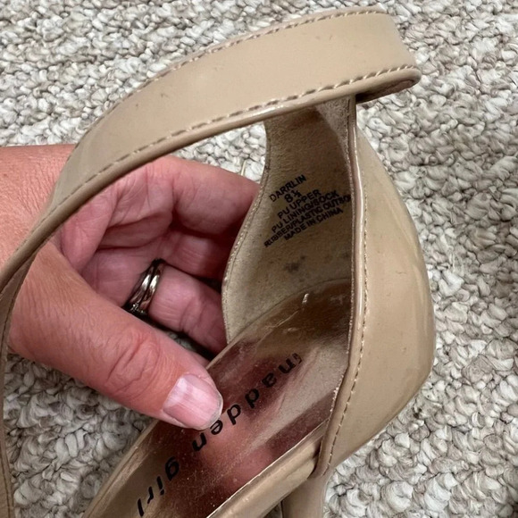 Madden Girl  Darrlin Nude strappy heels size 8.5 - Picture 4 of 10